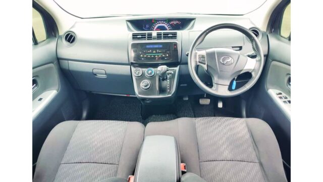 Jual beli Kereta Perodua Alza 1.5 SE Auto 2018 Taman Johor Jaya, Johor Bahru, Johor, Malaysia.